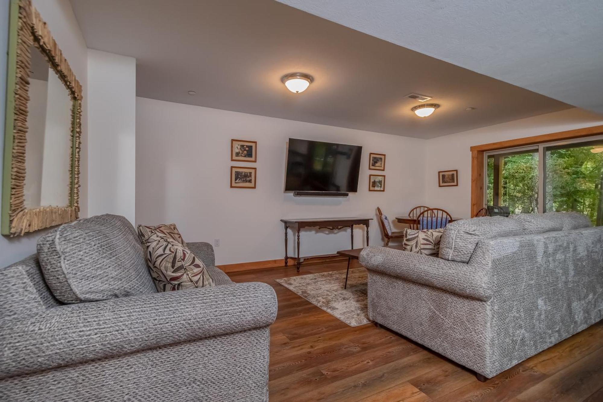 Maplewood Cottage МакГенрі Екстер'єр фото