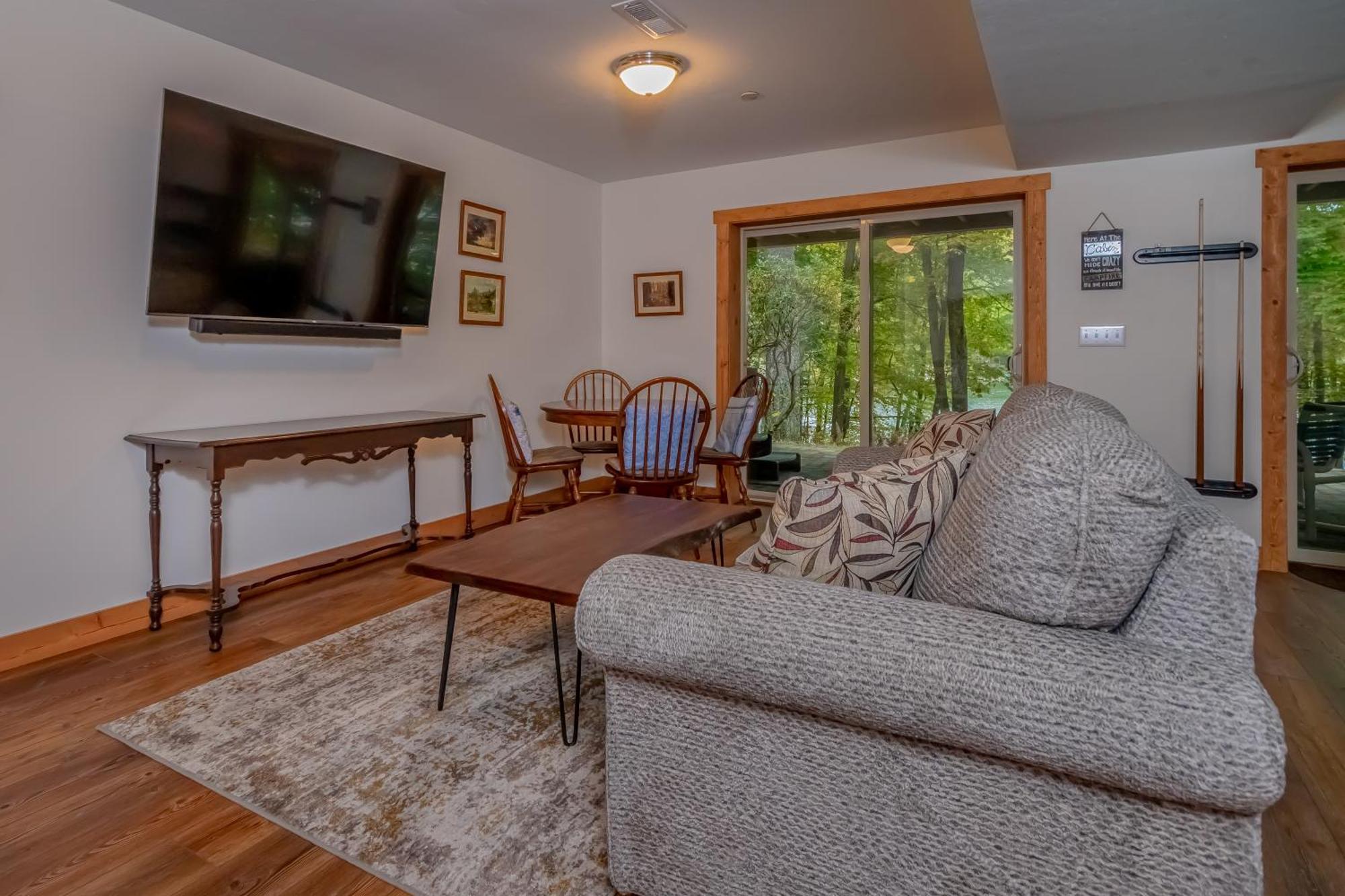 Maplewood Cottage МакГенрі Екстер'єр фото