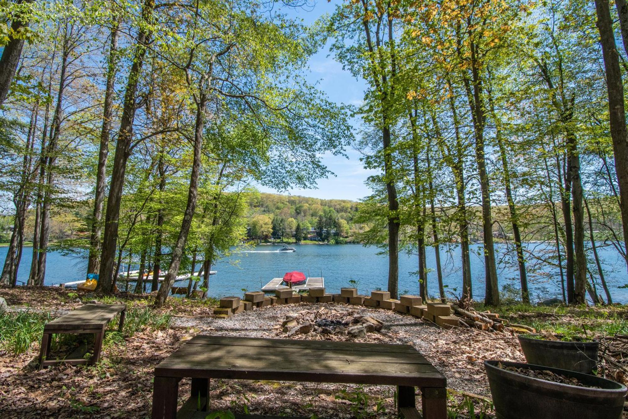 Maplewood Cottage МакГенрі Екстер'єр фото